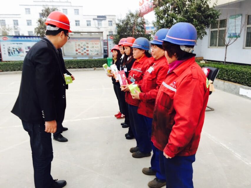 三八婦女節  感恩在偉志