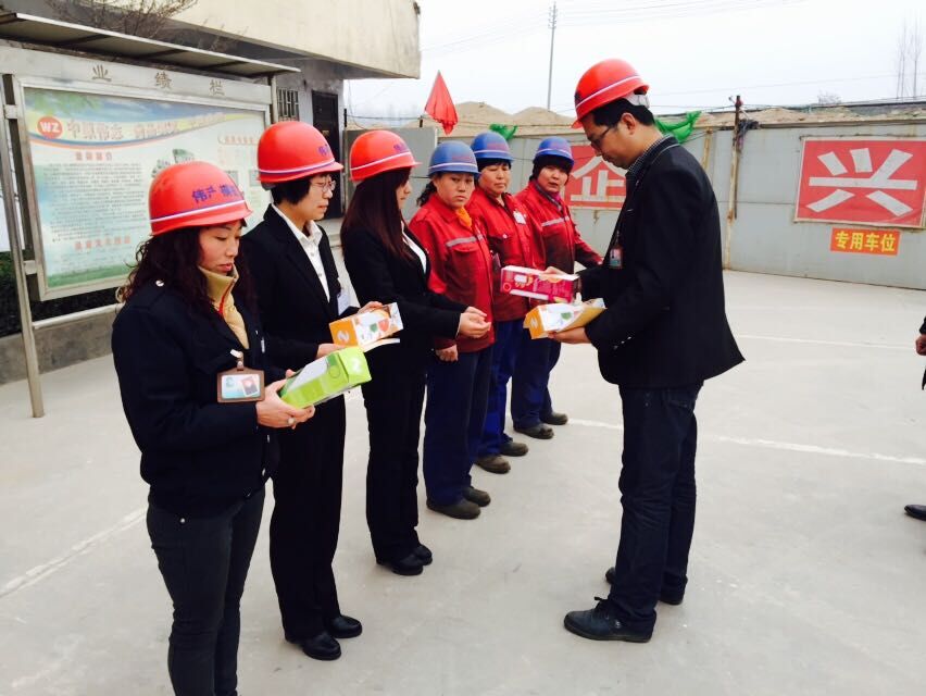 三八婦女節  感恩在偉志