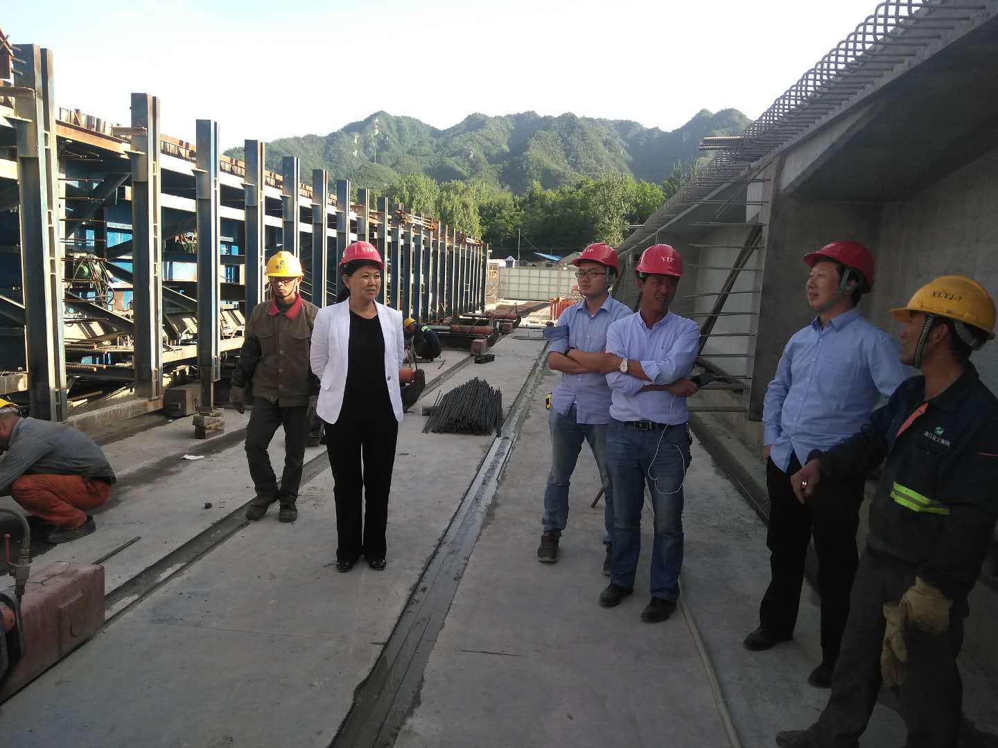 鋼模板在施工的時候如何正確應(yīng)用